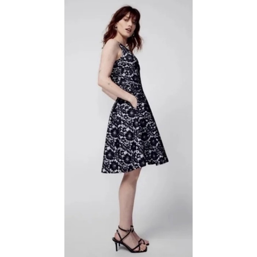 White House Black Market Women's Floral Lace V Neck Fit Flare Party Dress Size 8